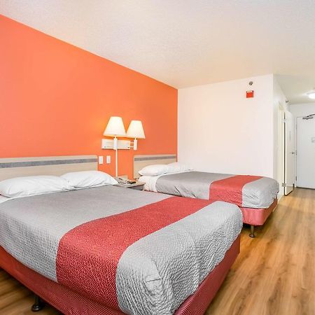 Motel 6 Minneapolis Airport - Mall Of America Buitenkant foto