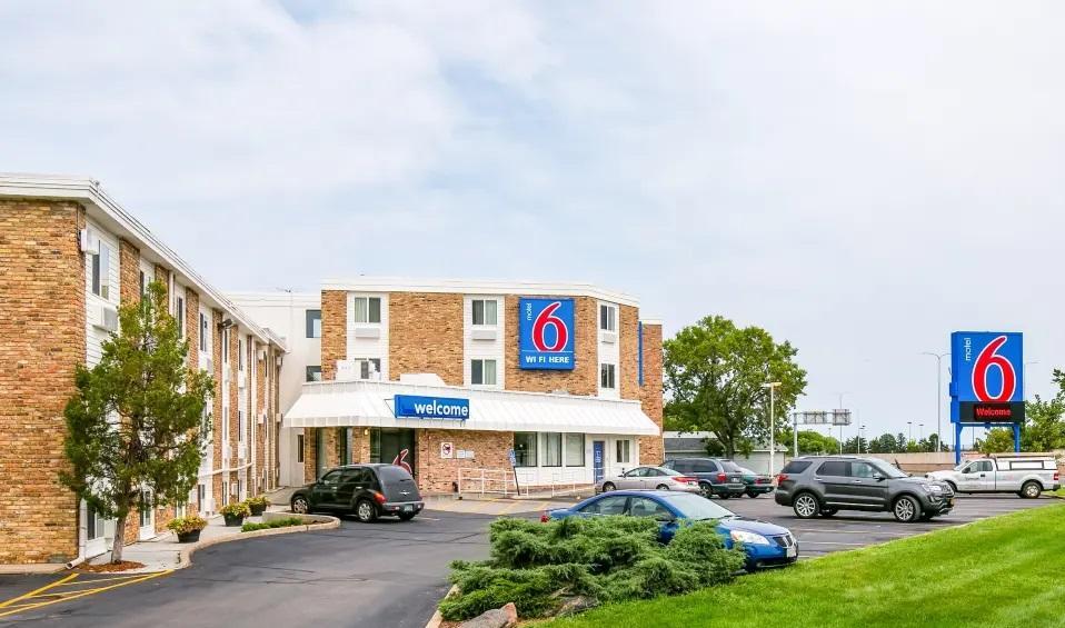 Motel 6 Minneapolis Airport - Mall Of America Buitenkant foto