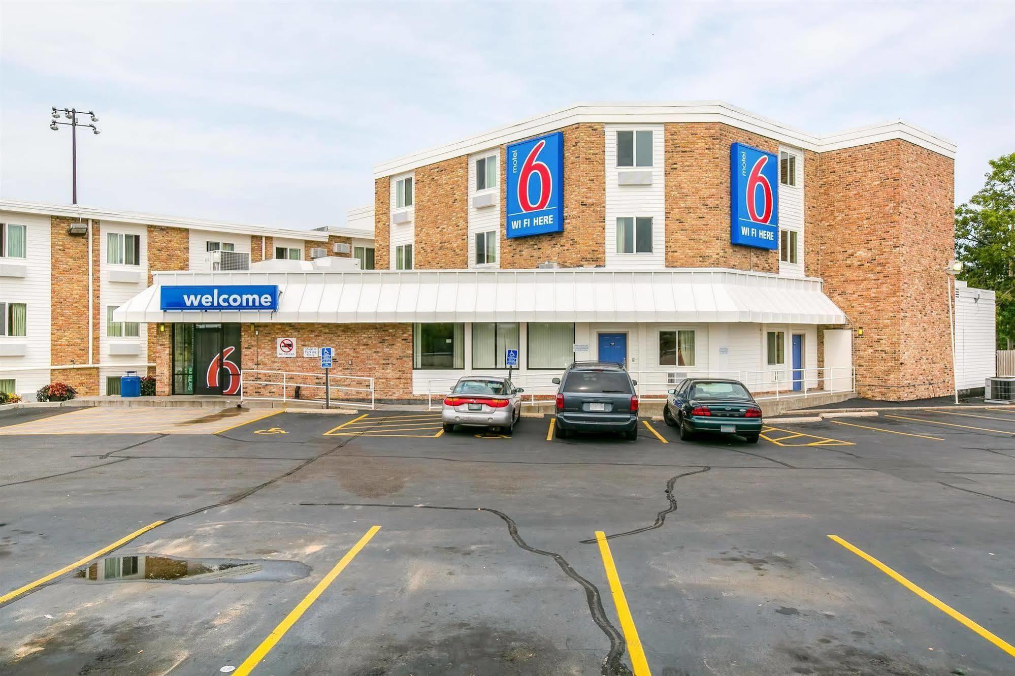 Motel 6 Minneapolis Airport - Mall Of America Buitenkant foto