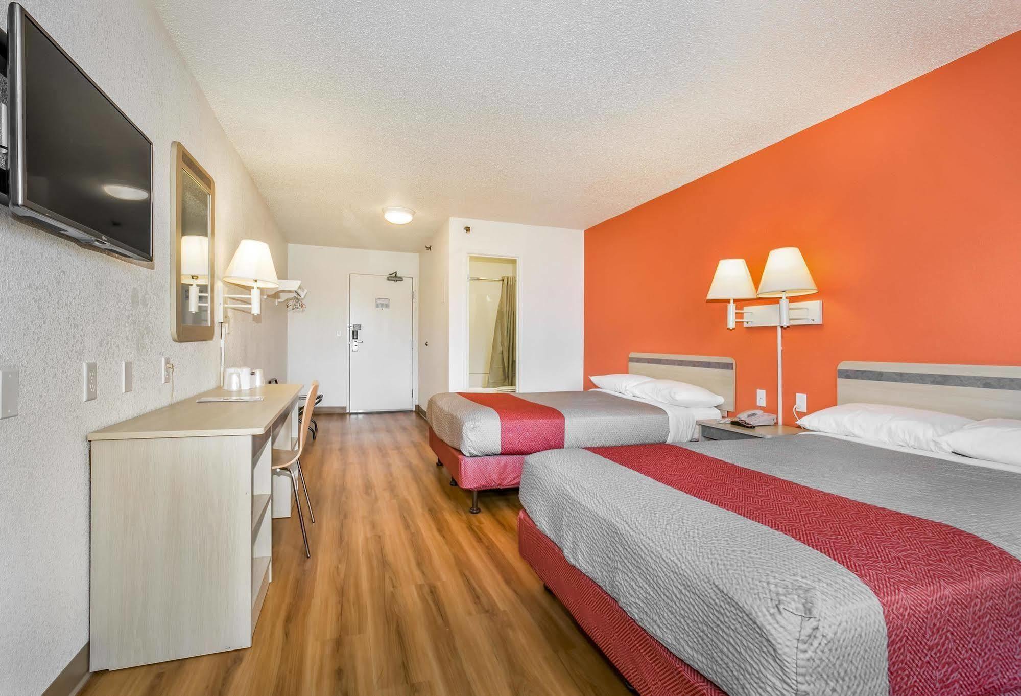 Motel 6 Minneapolis Airport - Mall Of America Buitenkant foto