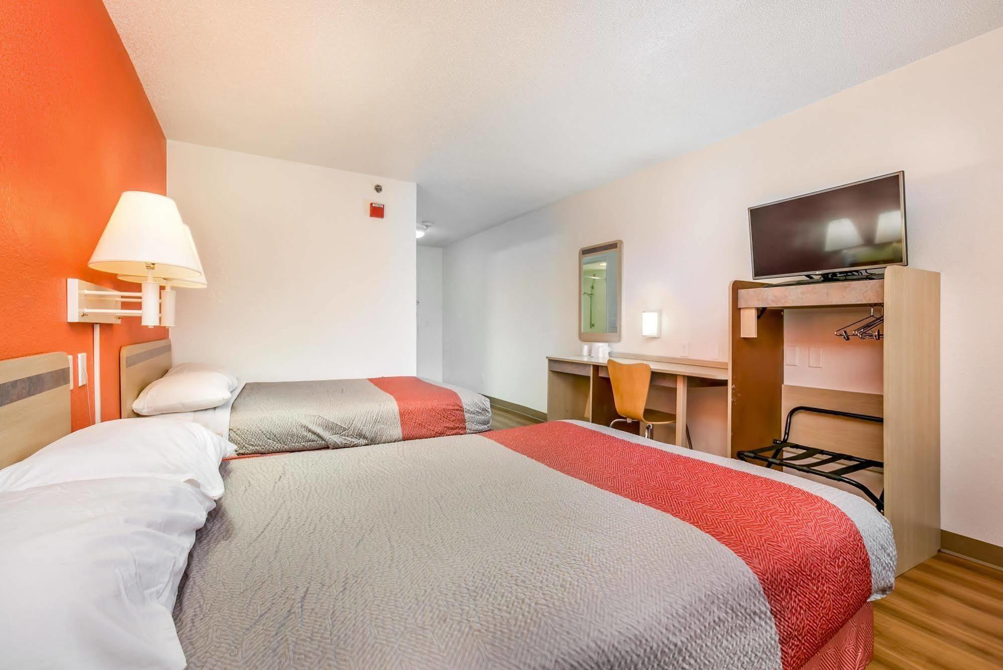 Motel 6 Minneapolis Airport - Mall Of America Buitenkant foto